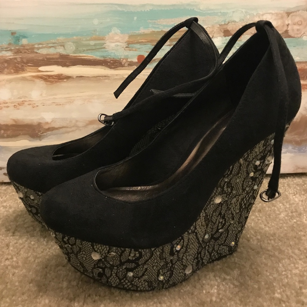 Wild brand dress shoes